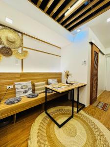 Zen Haven Oasis Free Pool Pet Friendly w Alexa and Netflix