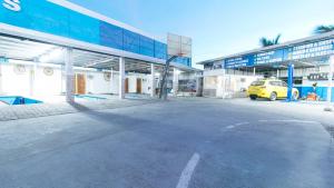 RedDoorz Plus @ Jollydays Hotel Nueva Ecija