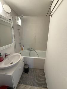 Lovely condo next to European Area