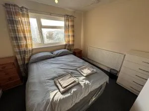 Mayflower road room 3 - Eling