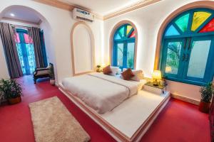 Bhagvatam by the Ganges