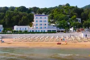Hotel Riviera - Ischitella