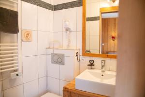 Chalets CHALET de charme 13 personnes avec Sauna SKI O PIEDS : photos des chambres