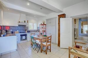 Maisons de vacances Gites Charme et Cosy avec piscine - Le Clos Boissiere : photos des chambres