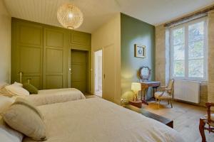 Maisons de vacances Gites Charme et Cosy avec piscine - Le Clos Boissiere : photos des chambres