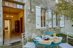 Maisons de vacances Gites Charme et Cosy avec piscine - Le Clos Boissiere : photos des chambres
