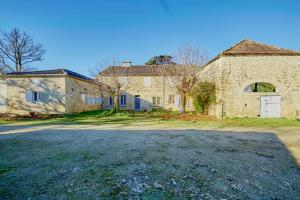 Maisons de vacances Gites Charme et Cosy avec piscine - Le Clos Boissiere : photos des chambres