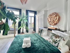 Maisons d'hotes 06 - Malibu Style, private room Close to train station, : photos des chambres