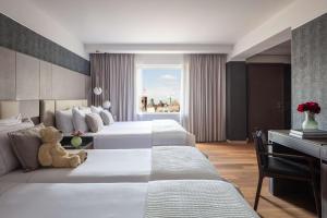 Premium Family Room room in NH Collection Amsterdam Grand Hotel Krasnapolsky