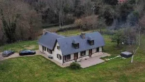 Maison rénovée - jacuzzi et cheminée - La Remuée