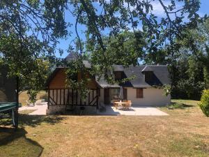 Maisons de vacances Maison renovee - jacuzzi et cheminee : photos des chambres