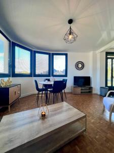 Casa #1407 - T2 Climatisé avec Balcon - Hyper Centre