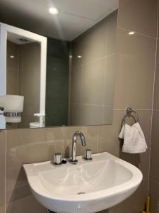 Depto 14 - Mural Home