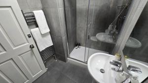 Soho Guest House Room 6