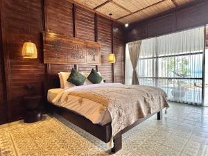 Biệt thự có bồn sục riêng (Villa with Private Jacuzzi)