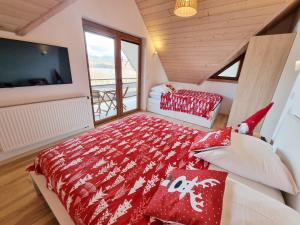 DOMEK Z KOMINKIEM Z WIDOKIEM na Jezioro Czorsztyńskie