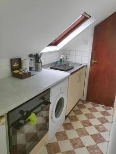 Tudors eSuites Budget Apartments