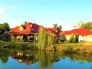 ŁÓDZKI DOM TURYSTYCZNY-ŁÓDŹ Helenówek- Pokoje z łazienkami, Gratis parking auta osobowe - Czerchów