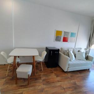 Flat Completo Suíte com Terraço, Cozinha, Garagem Manobrista Liberdade, Paraíso 24h