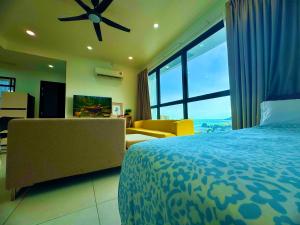 Big screen cinema tv, 5 queen bed Luxury apt 2cp - Ubytování bez kategorie ve městě Jelutong