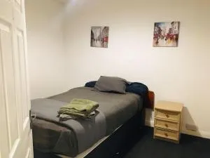 Hagley Road West House - Quinton