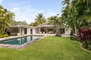 Upscale Kailua Getaway Steps to Swim Beach! - 凯卢阿