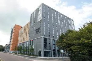 Experience Chic and Contemporary Student Living in the Heart of Bournemouth at Home Park - West Parley