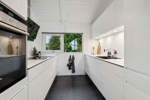 Lovely Summer House With A View And Outdoor Spa