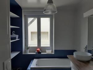 Côte de Granit Rose 300m des plages