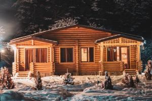 Kingswood Cabins Borjomi
