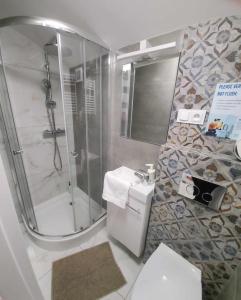 Studio 20 - Ghetto Heroes Square