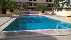 Vue sur les voiliers