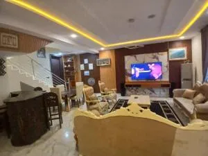 Chizzy Villa - Baruwa