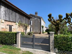 Maisons de vacances Chez Mathe Longere Charentaise : photos des chambres