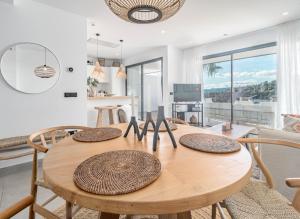 LAE112D - Large terrace with stunning views