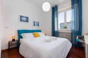 Citylife - Exclusive Skyline View Near the Metro