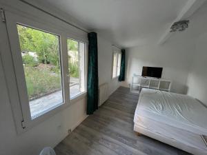 Studio jardin proche de transport