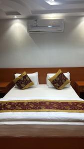 زهرة الحمراء للشقق المخدومه