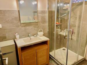 Appartements Plein centre type 3 avec parking : photos des chambres