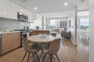 Luxury Brentwood Penthouses with City View - Sawtelle