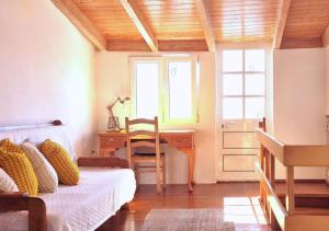 4-bedroom Townhouse with Terrace in Center Oldtown