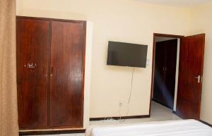 Shree enclave east court