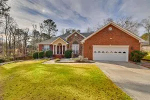 Gorgeous Evans Retreat Less Than 14 Mi to Augusta! - Martinez