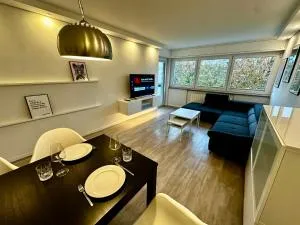 Moderne 3-Zi, King-Size Betten, Küche, Badewanne - Kandel