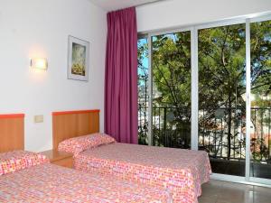 Apartment in Estartit with terrace