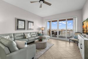 603 Harborview Grande