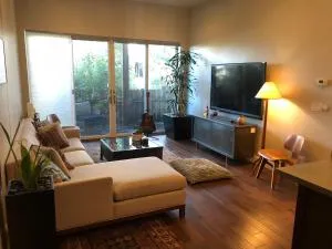 Beautiful Cottage, hot tub, in great neighborhood - Oceanview