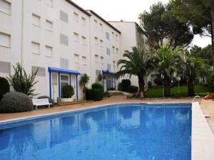 Apartment in LEscala with Terrace