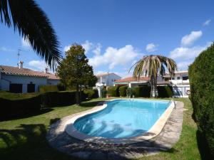 House in Lescala for six people