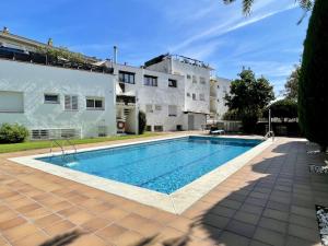 Apartment in Estartit near sea beach